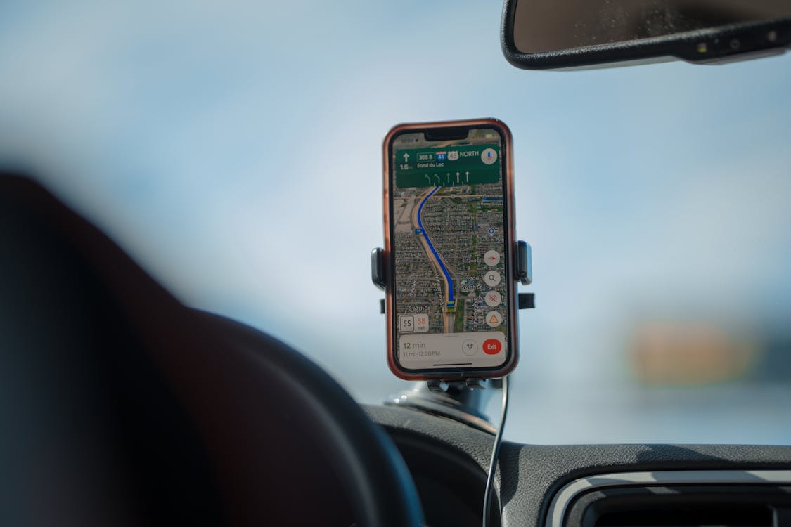 Windscreen Phone Mount